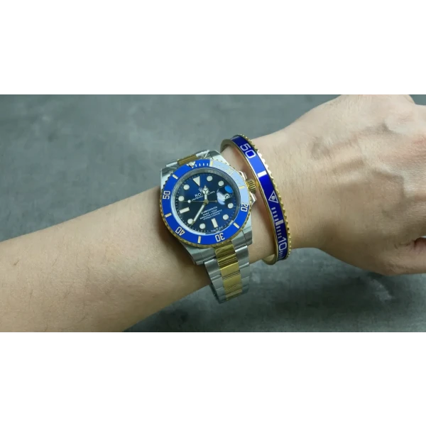 Bluesy Blue Submariner Gold Tone Bracelet